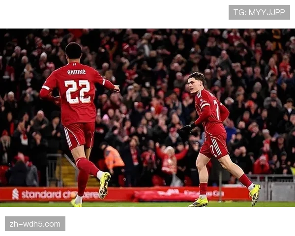 利物浦6-0卡拉巴赫大胜出线，麦卡双响埃基蒂克传射